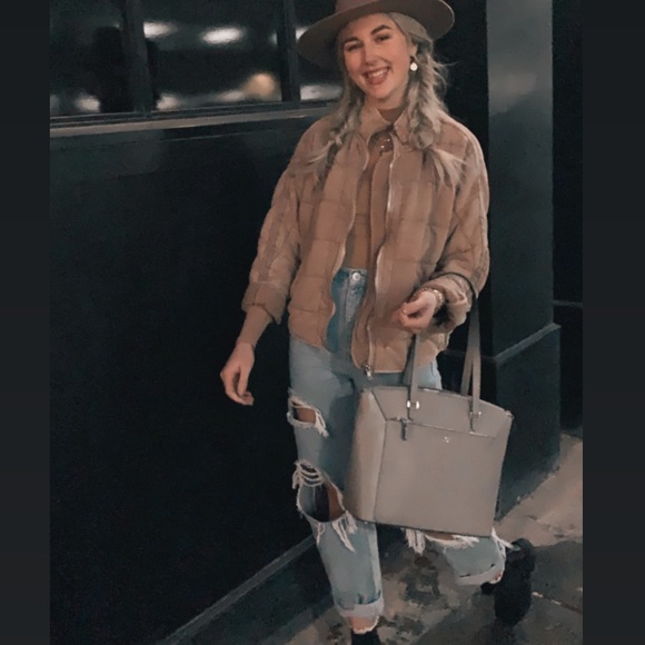 Meet your Posher, Paige - Picture 3 of 3